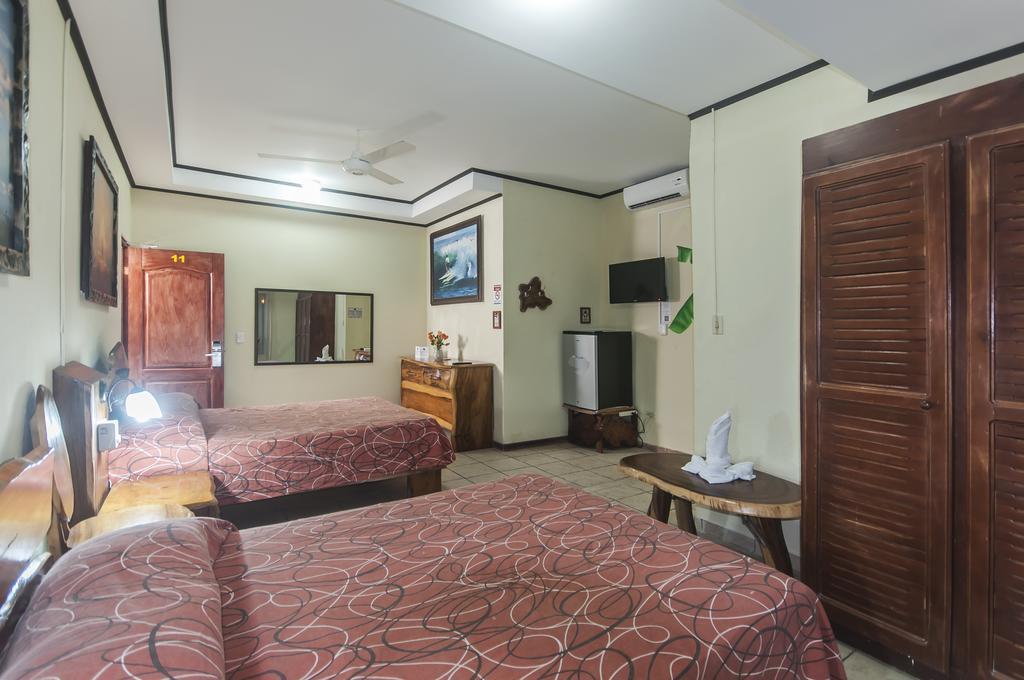 Cadillac Rock Beach Hotel Jacó Δωμάτιο φωτογραφία
