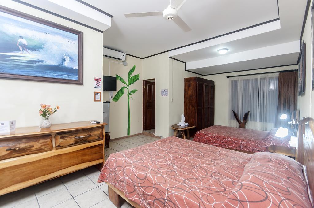 Cadillac Rock Beach Hotel Jacó Δωμάτιο φωτογραφία